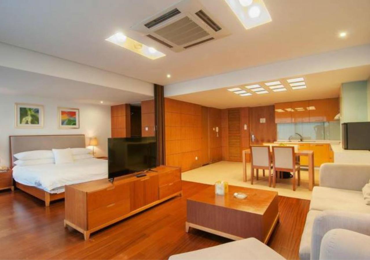 Gloria Plaza Hotel Kangqiao Shanghai Extérieur photo