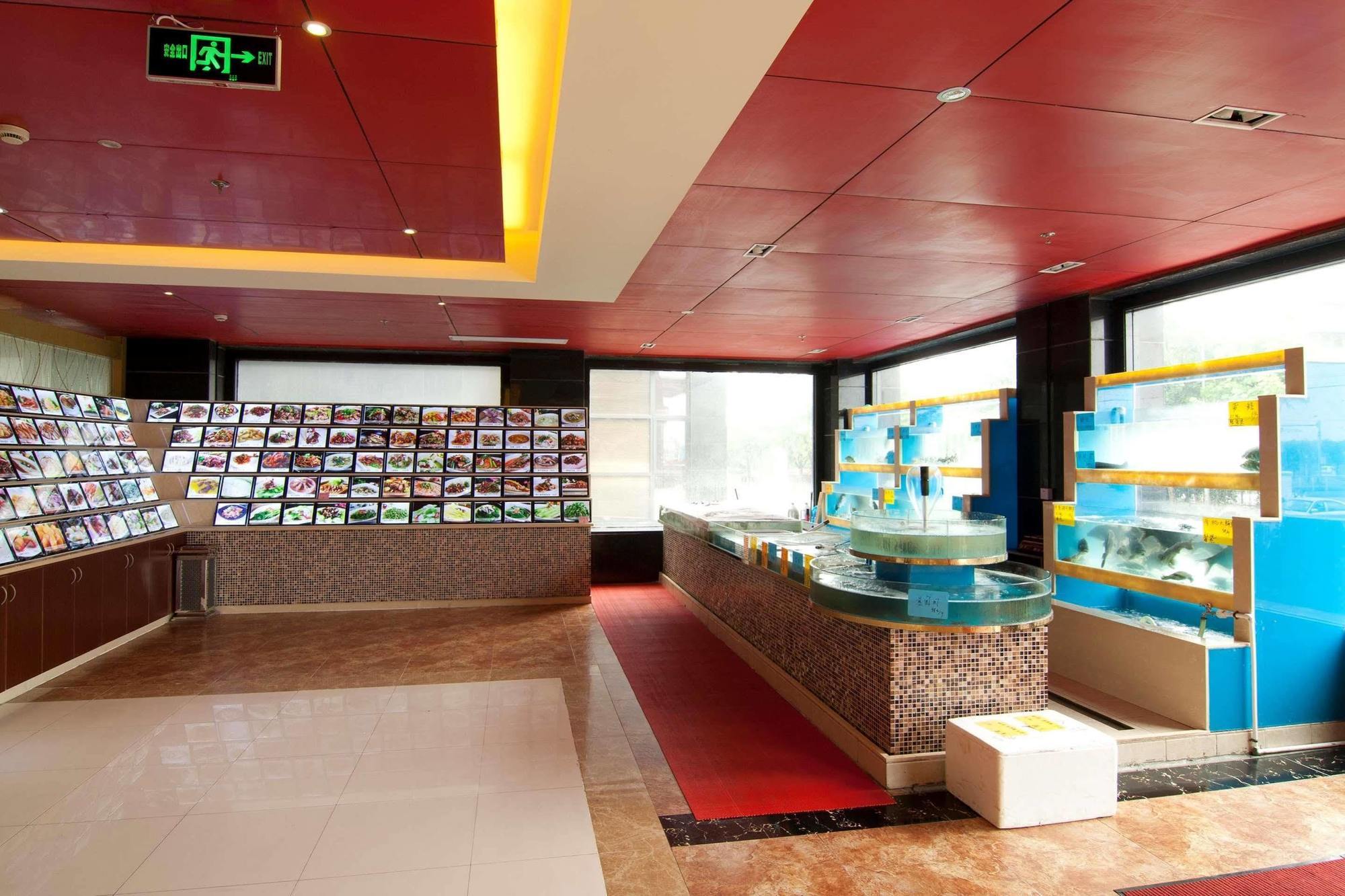 Gloria Plaza Hotel Kangqiao Shanghai Extérieur photo